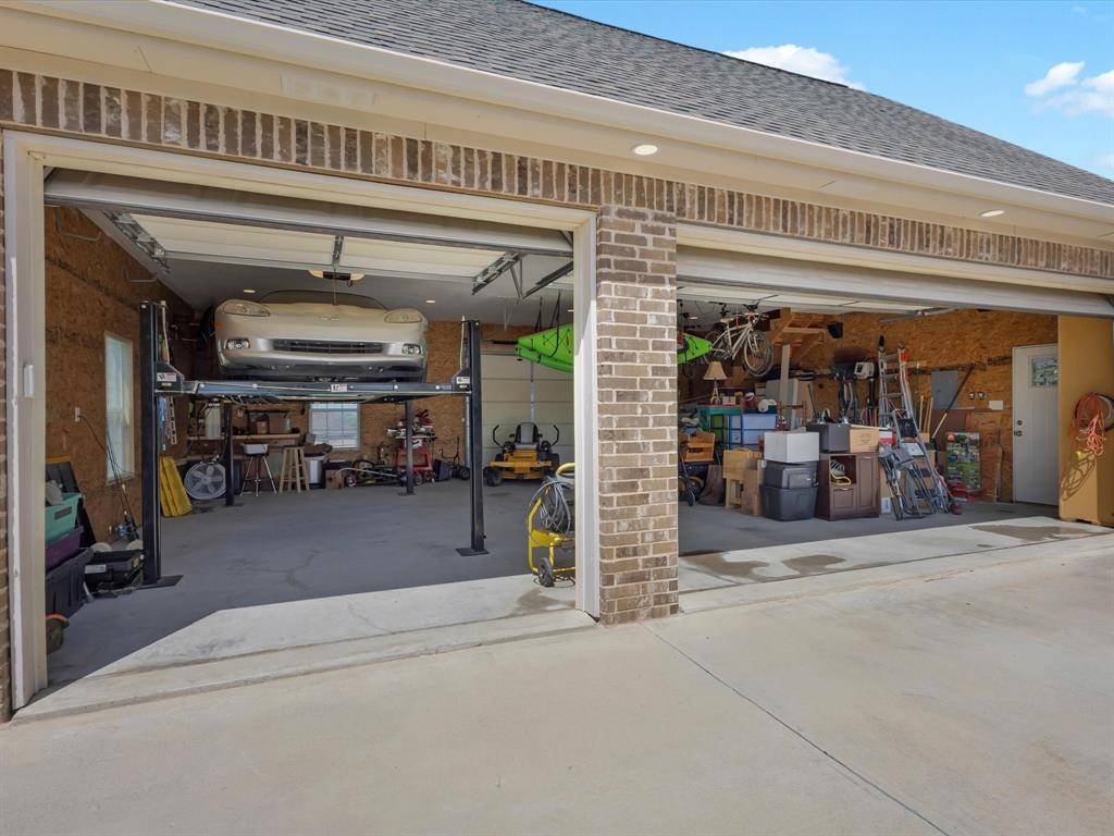 Fort Worth, TX 76179,3300 S Bay Breeze Lane