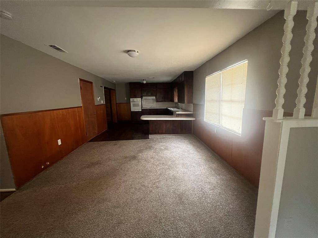 Lacy Lakeview, TX 76705,101 Oakland Drive