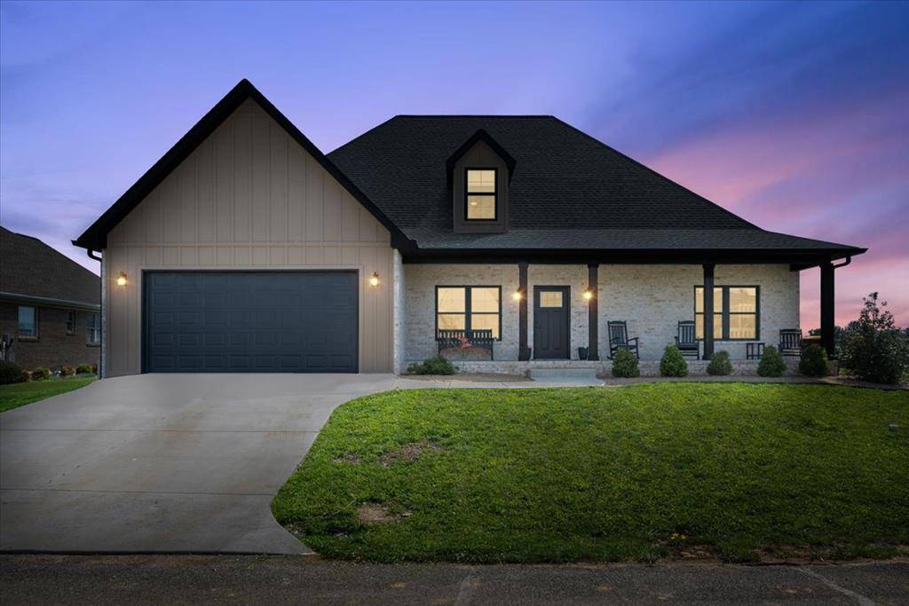 12119 Lasalle Ct, Glade Spring, VA 24340