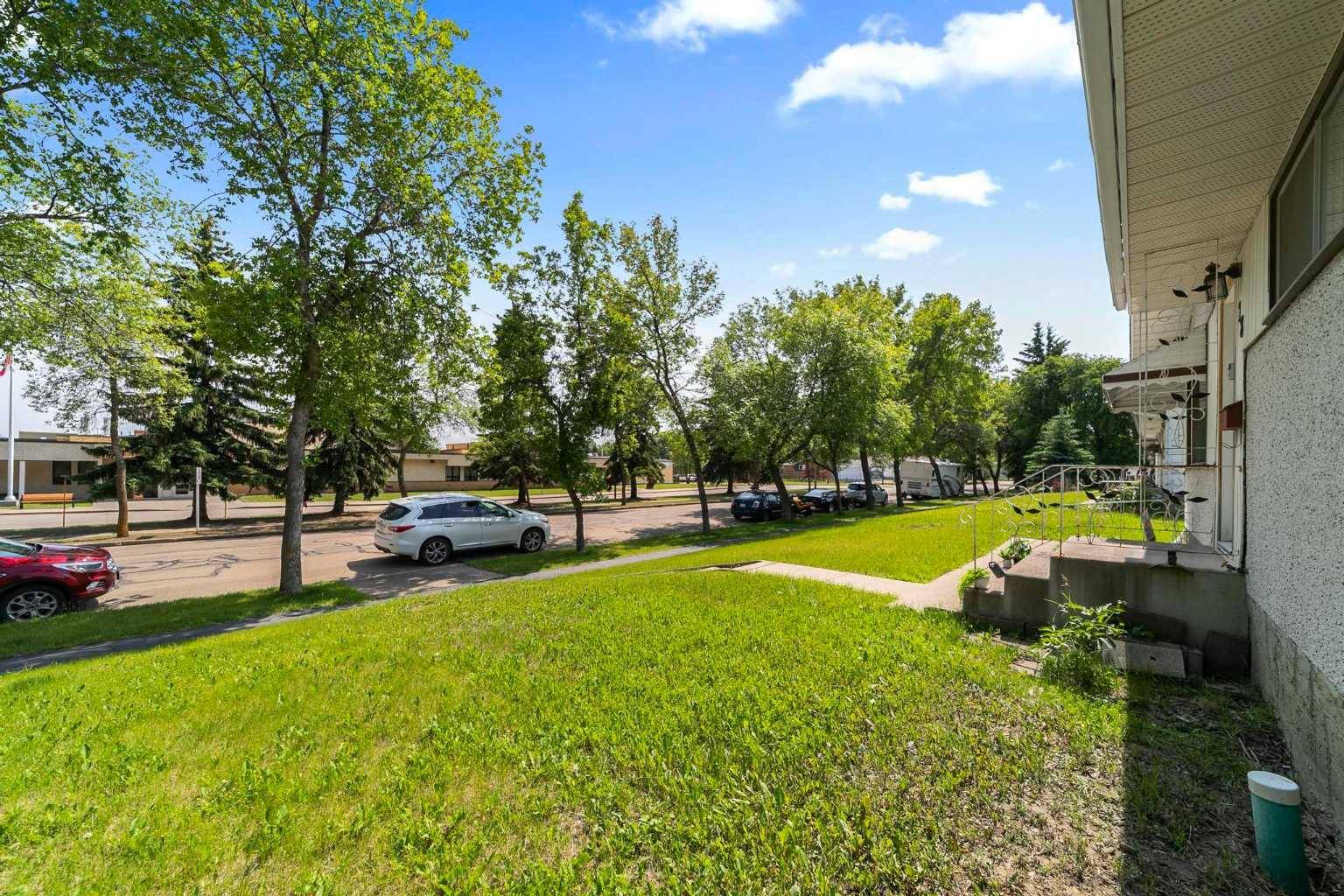 Camrose, AB T4V2M1,38 Mt. Pleasant DR