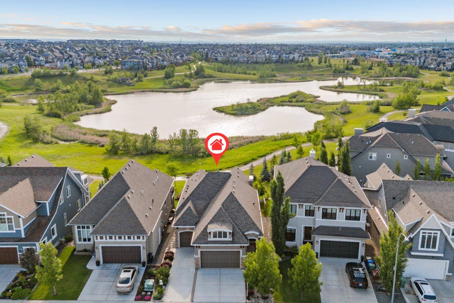 373 Marquis LNDG Southeast, Calgary, AB T3M 2H4
