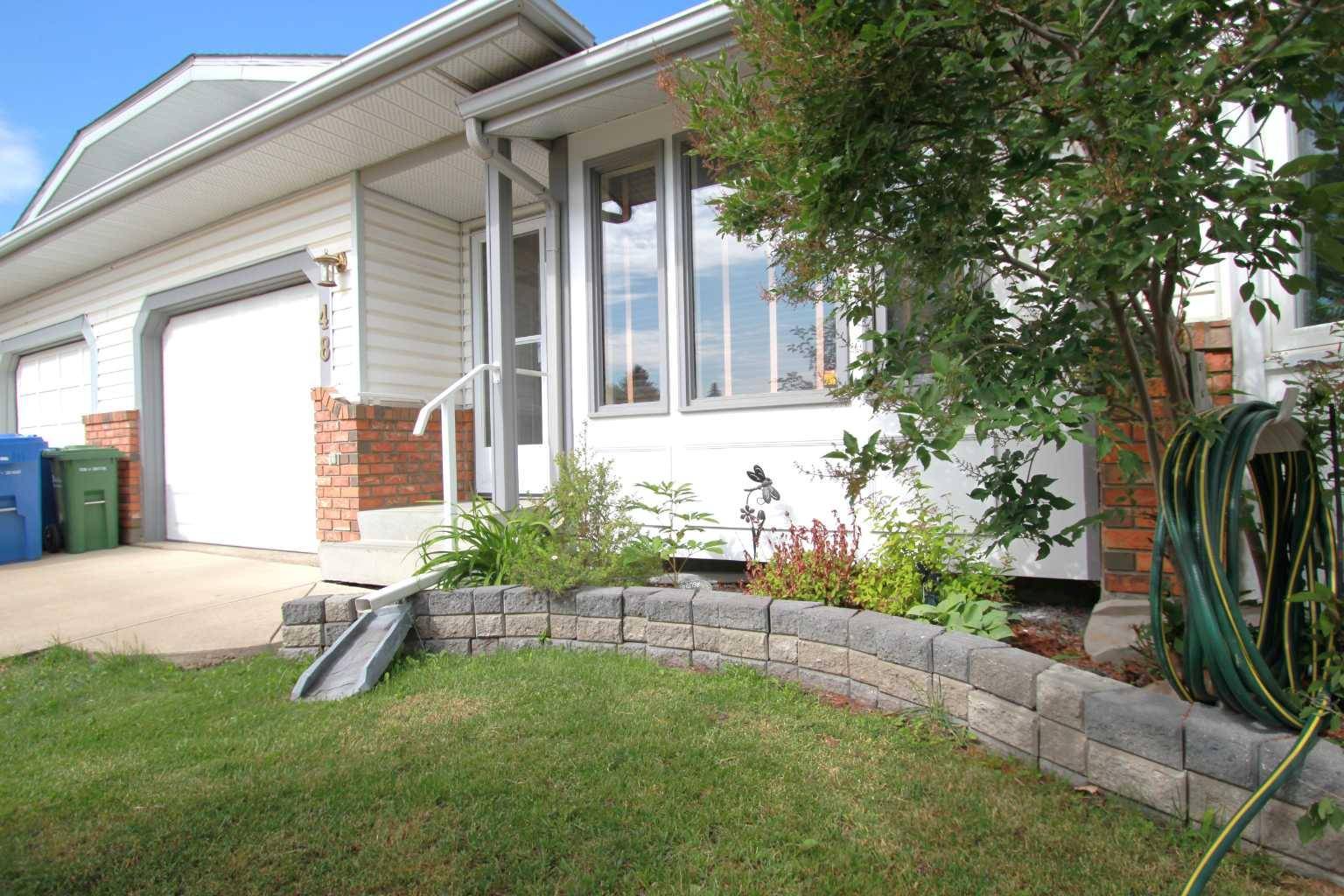 Red Deer, AB T4P 3N5,48 Cosgrove Close