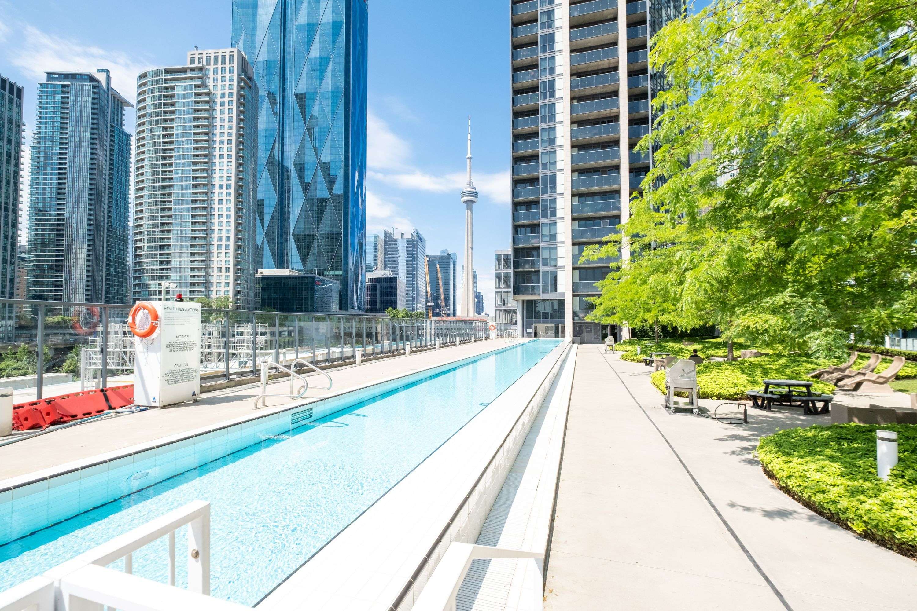 1 The Esplanade N/A #807, Toronto C08, ON M5E 0A8