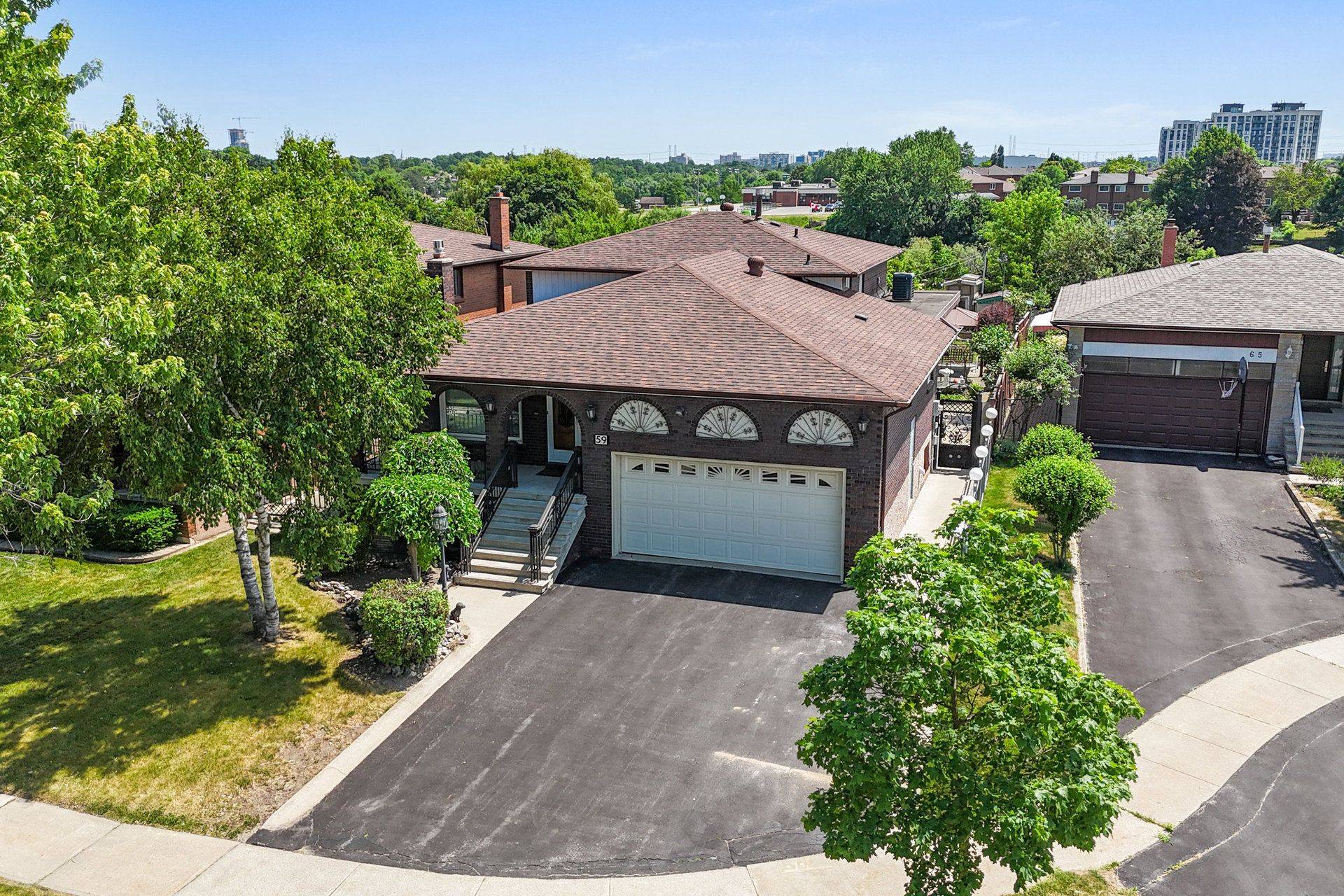Vaughan, ON L4L 2B8,59 Lewis DR