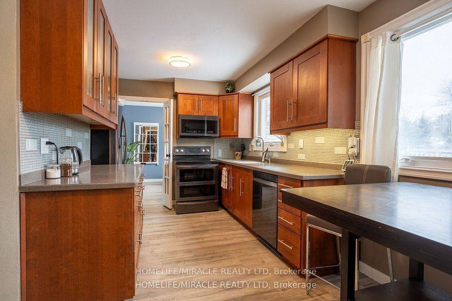 Whitchurch-stouffville, ON L4A 4S2,104 Stuart ST