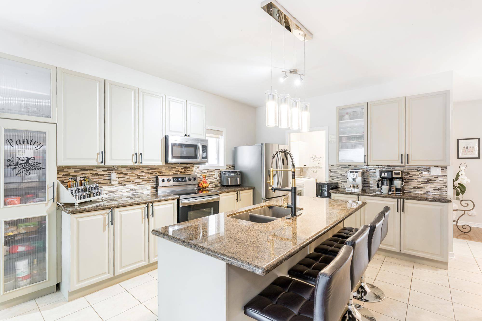 Barrie, ON L4M 0A3,10 Westminster CIR