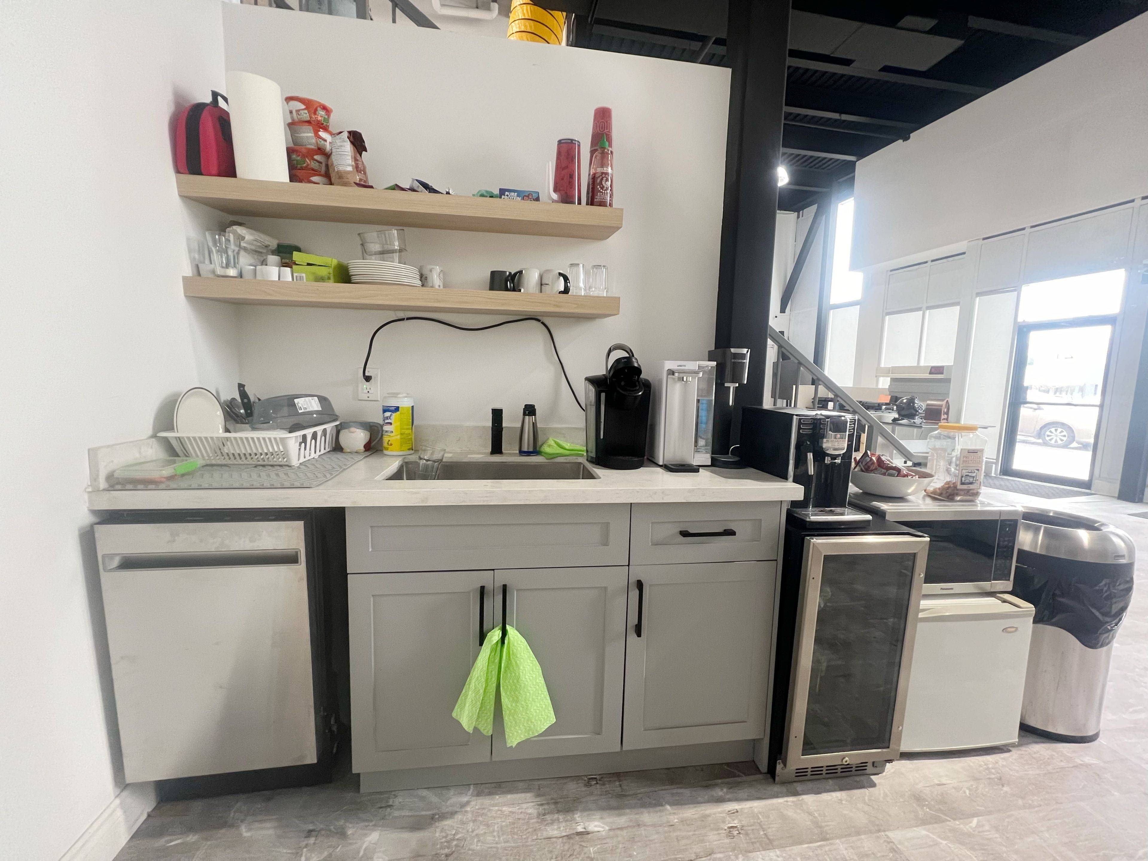Mississauga, ON L4W 0G7,5270 Solar DR #21