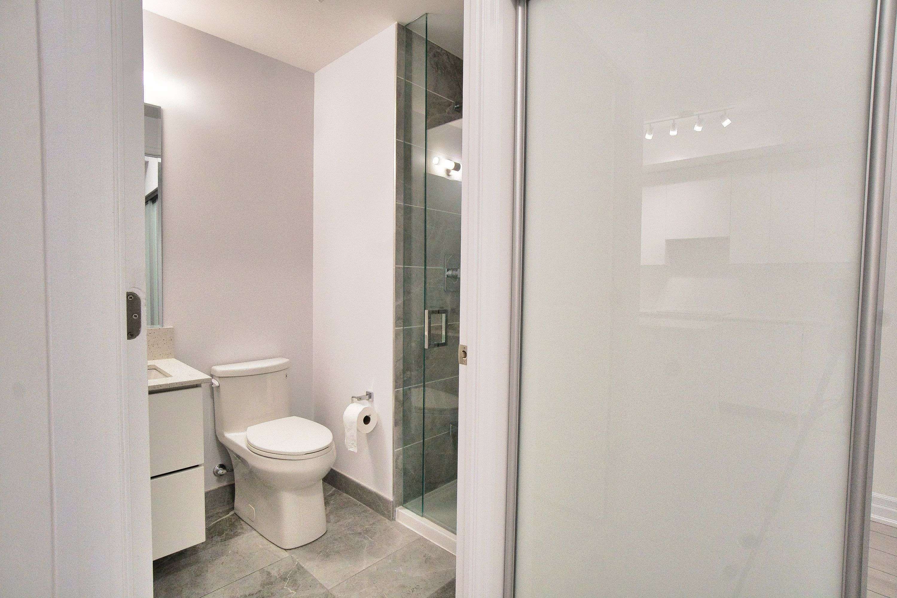 Mississauga, ON L5B 0N6,30 Elm DR W #1705