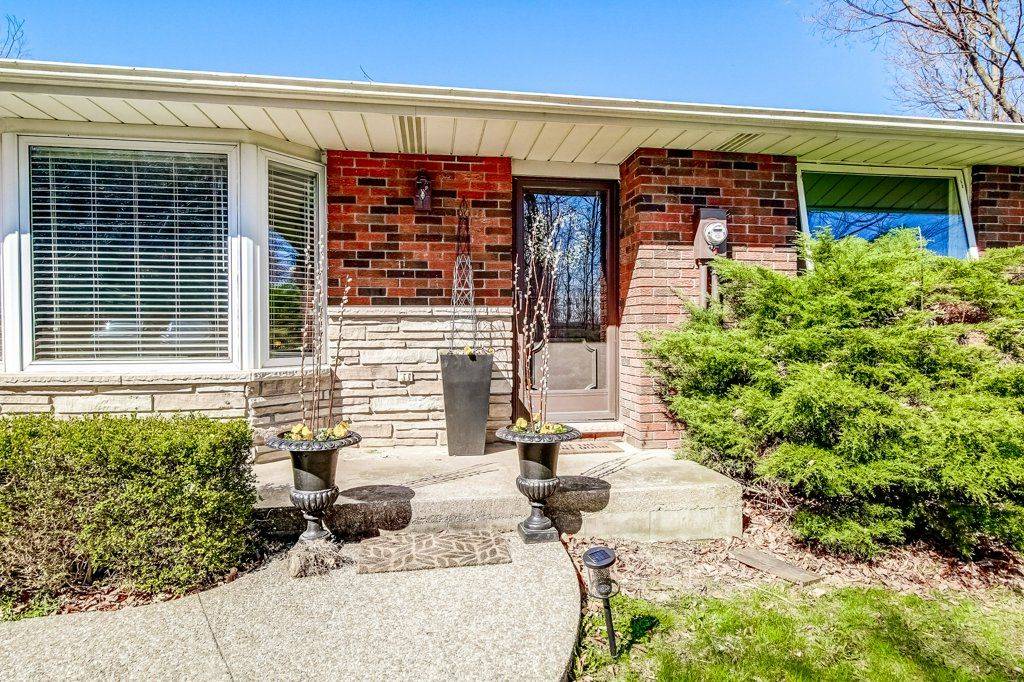 Hamilton, ON L0R 1W0,9346 Dickenson RD