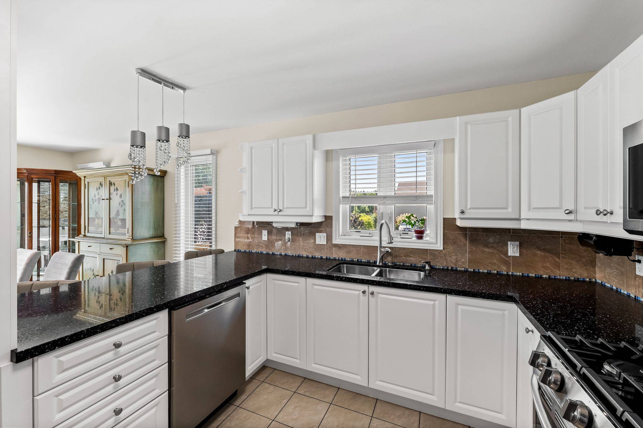 Brighton, ON K0K 1H0,48 Ward DR