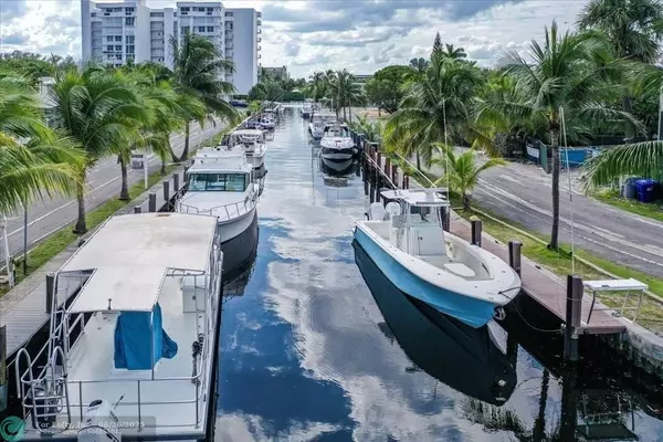 Pompano Beach, FL 33062,3232 Canal Dr #5