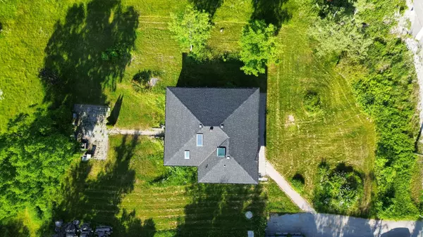 Innisfil, ON L9S 4P3,7118 Yonge ST