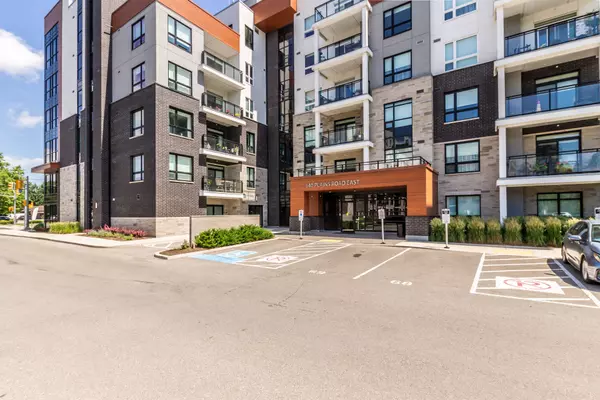 Burlington, ON L7T 2C8,340 Plains RD E #611