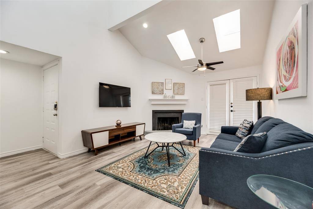 Dallas, TX 75231,5750 Phoenix Drive #39