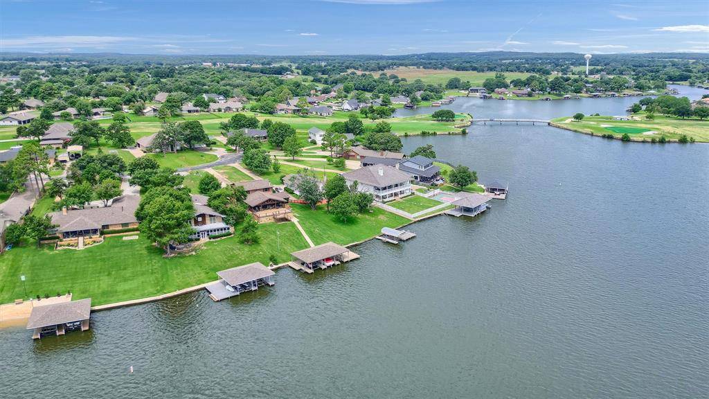 Lake Kiowa, TX 76240,105 Cheyenne Drive