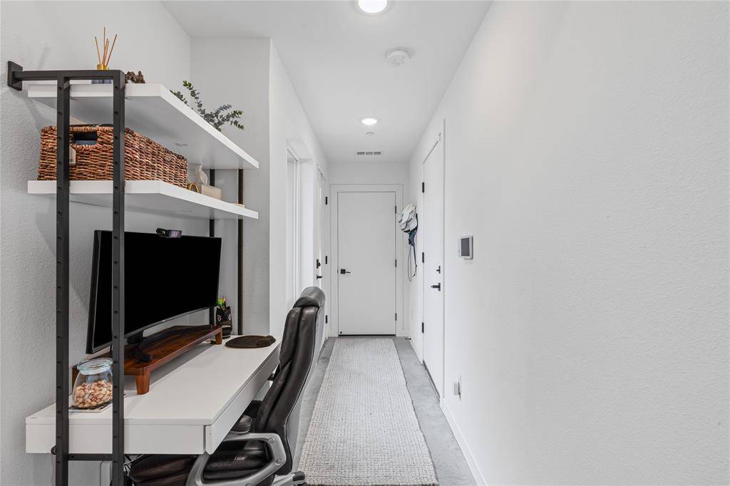 Dallas, TX 75206,1505 N Garrett Avenue #102