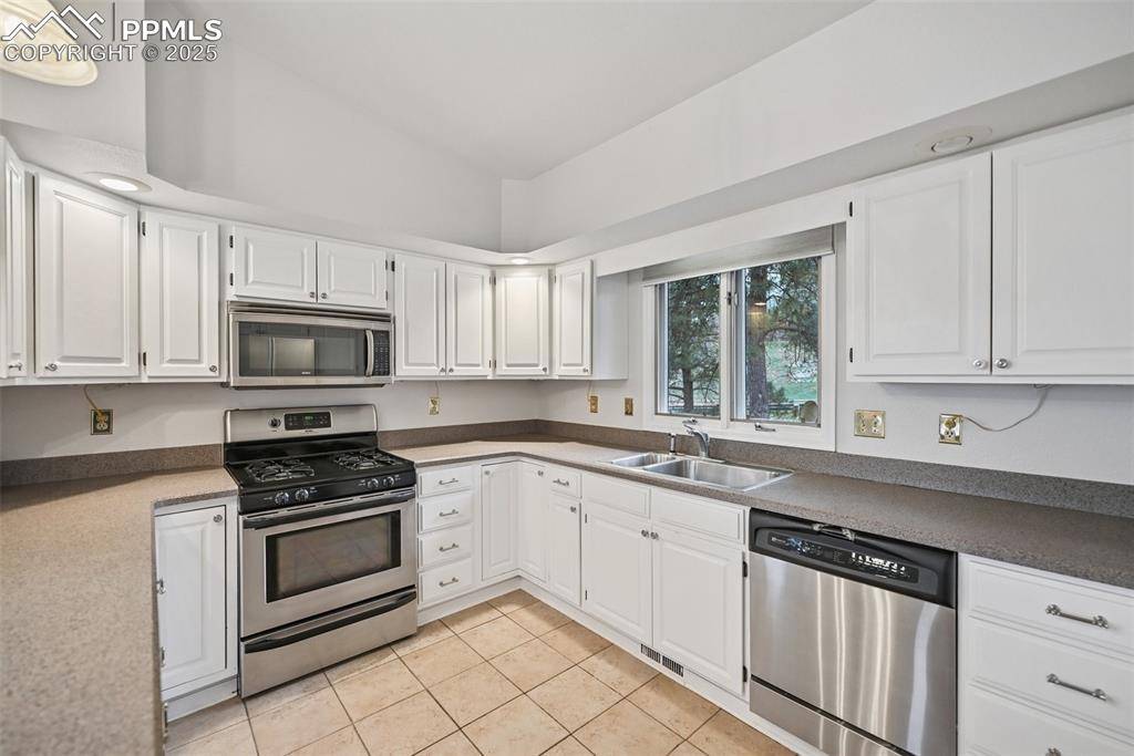 Palmer Lake, CO 80133,723 Eaton RD