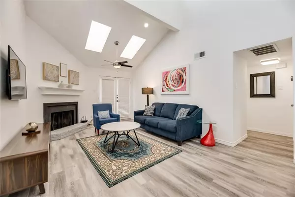 Dallas, TX 75231,5750 Phoenix Drive #39