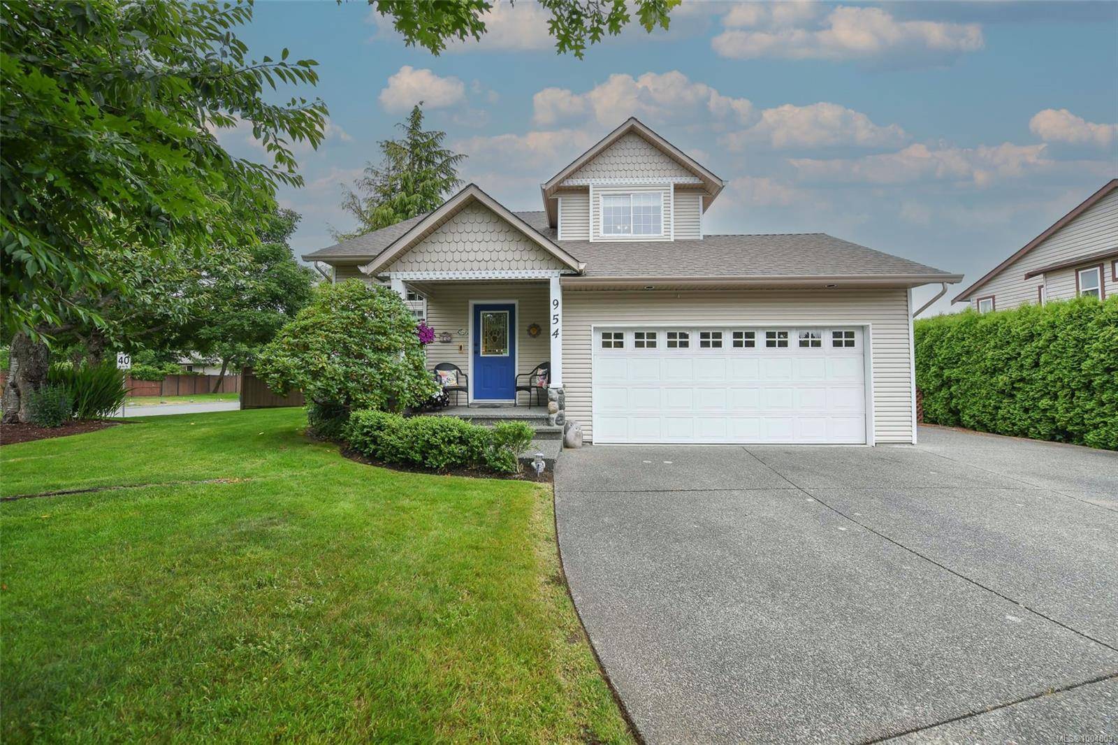 954 Malahat Dr, Courtenay, BC V9W 9E3