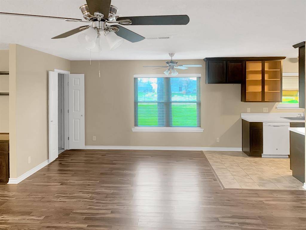 Springtown, TX 76082,312 Berryhill Drive