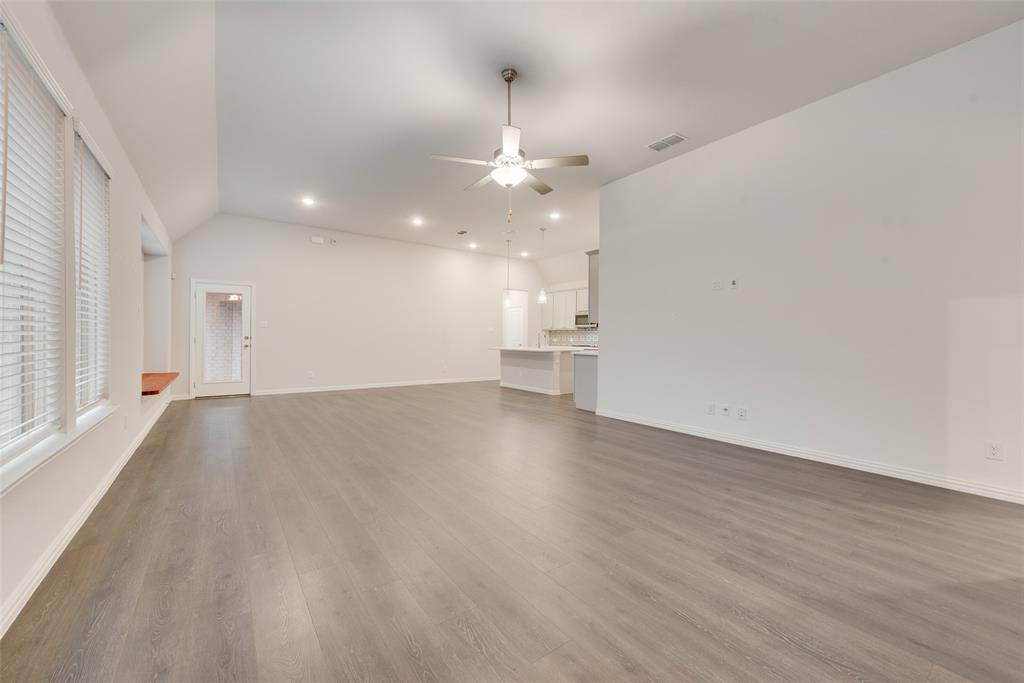 Argyle, TX 76226,609 Plaza Lane