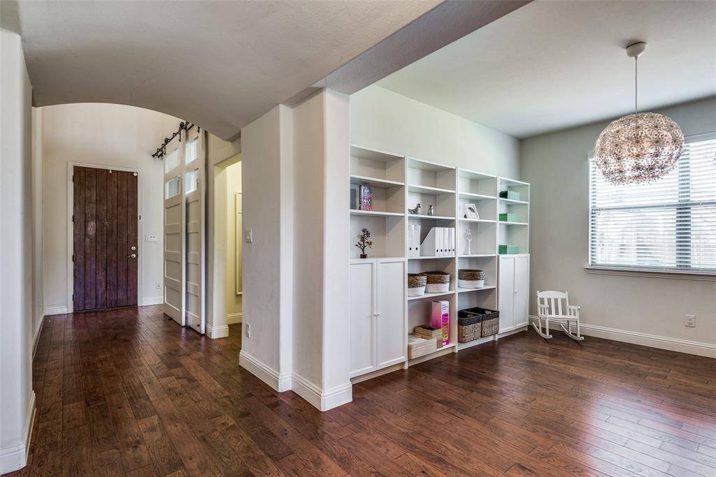 The Colony, TX 75056,3701 Canterbury