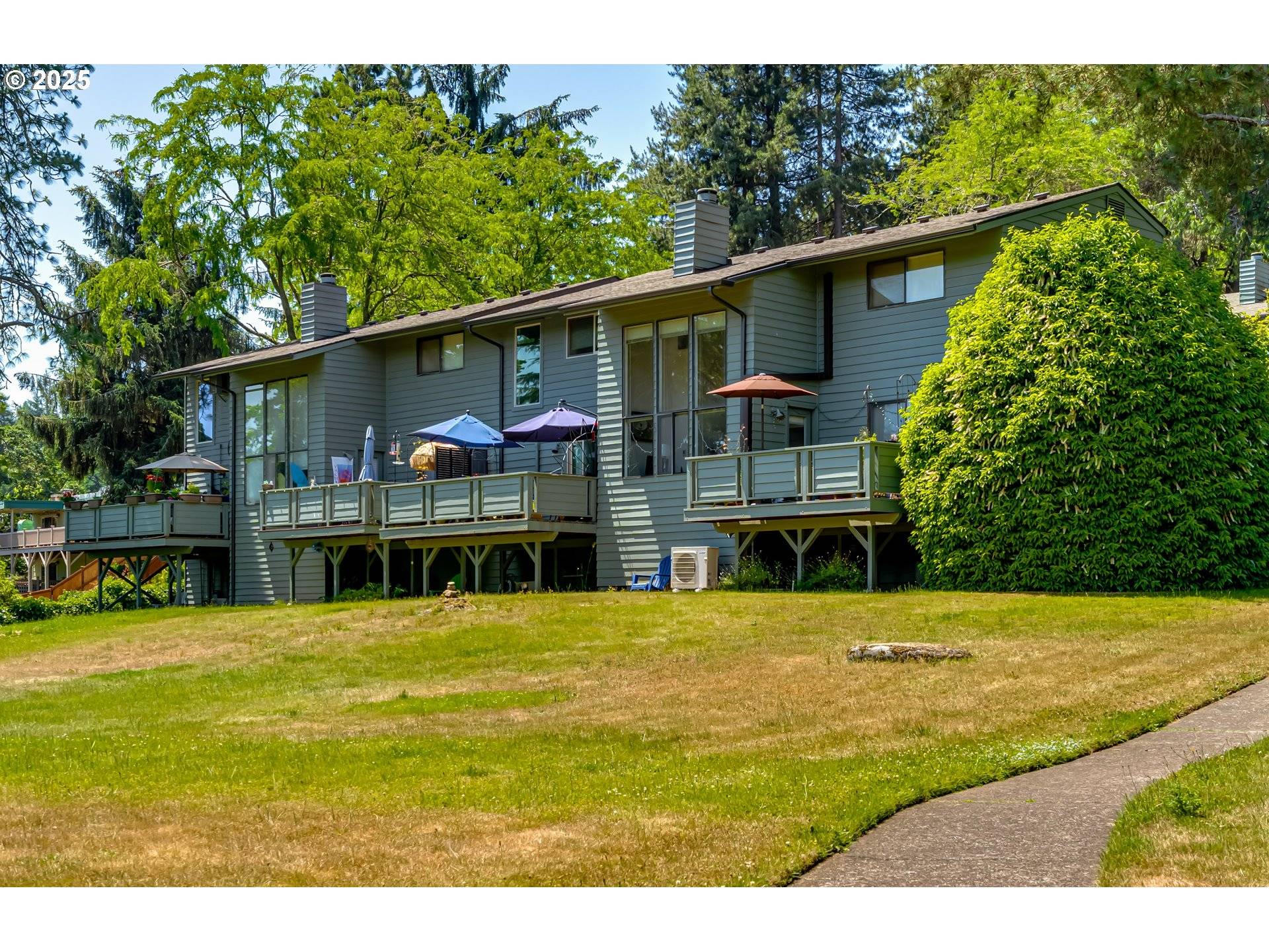 Eugene, OR 97405,4427 FOX HOLLOW RD #5
