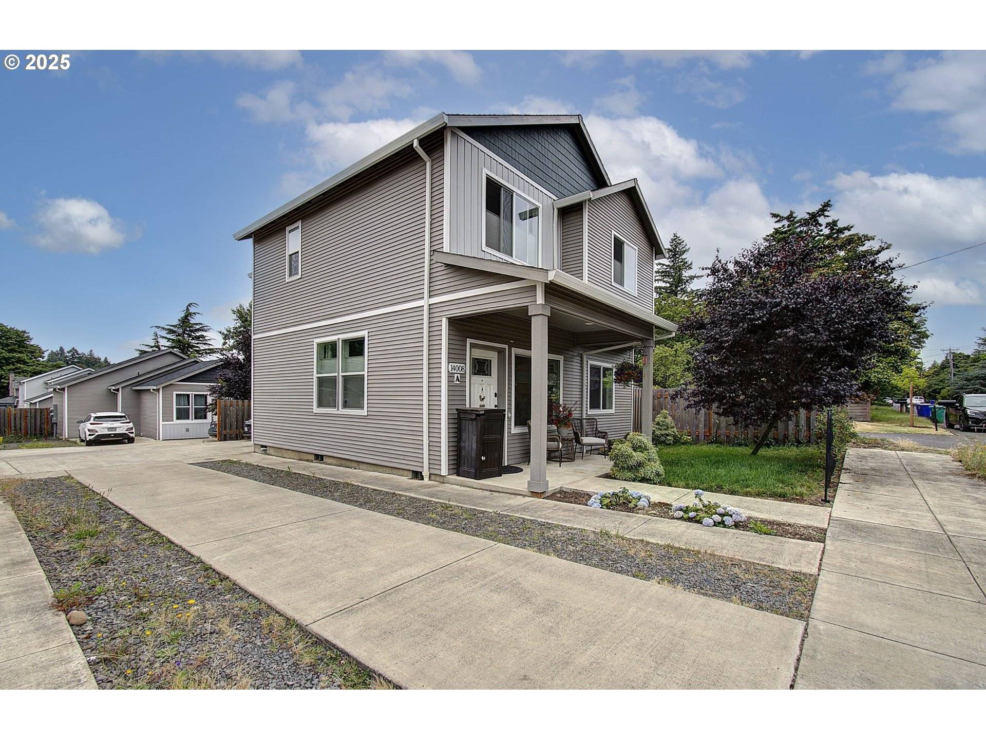 Portland, OR 97236,14008 SE CENTER ST #A