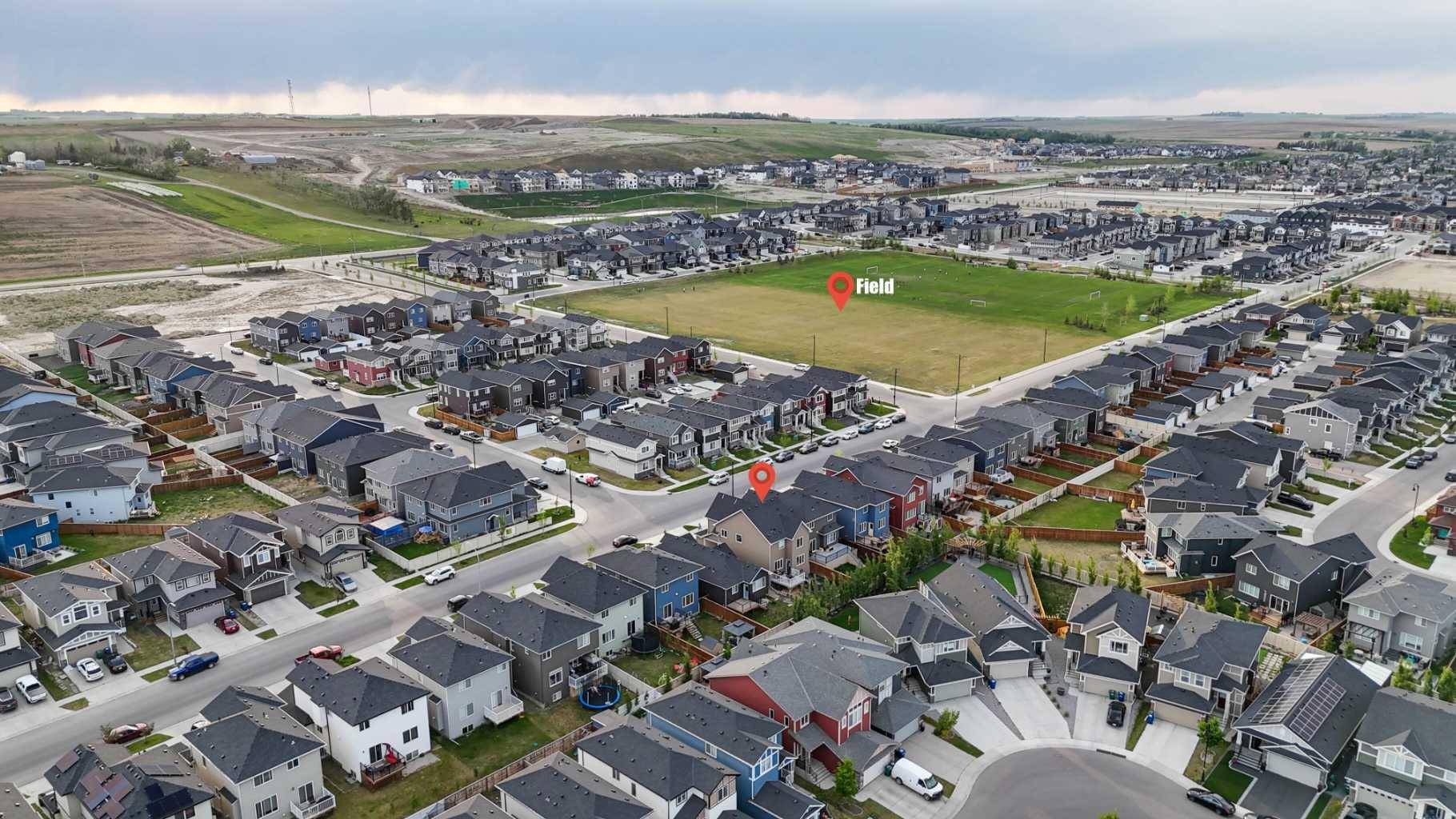 Airdrie, AB T4B 5G3,276 Bayview ST SW