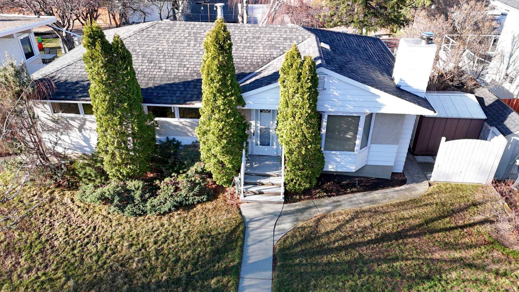 Calgary, AB T2L 0R2,43 Canyon DR NW