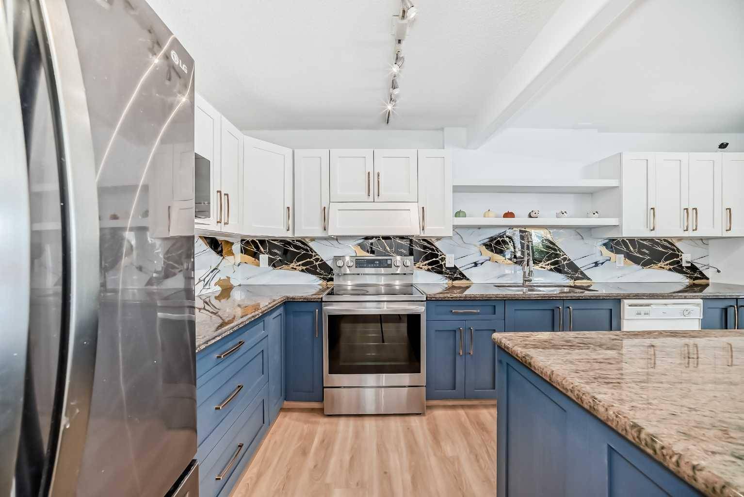 Calgary, AB T3K 4V7,262 Covewood PARK Northeast