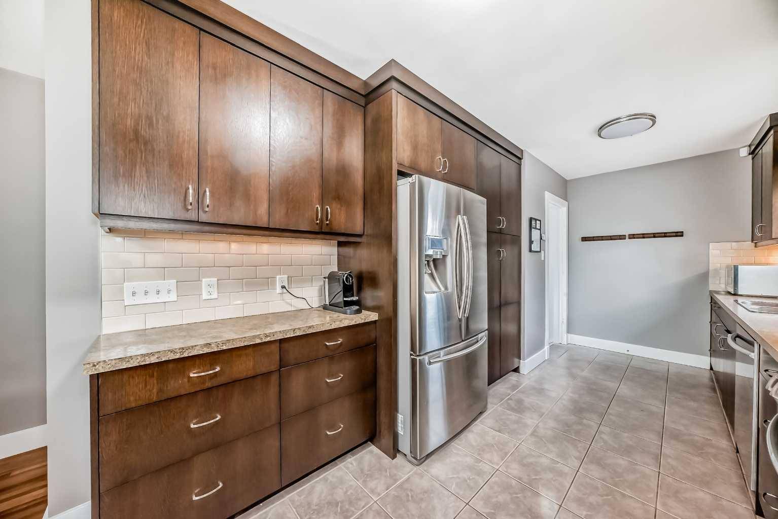 Calgary, AB T2T 5E3,2301 Richmond RD Southwest