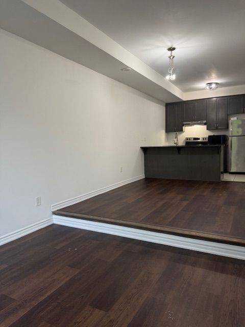 Toronto E10, ON M1E 0B8,15 Heron Park PL S #14