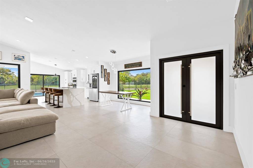 Boca Raton, FL 33428,21470 Bridge View Drive