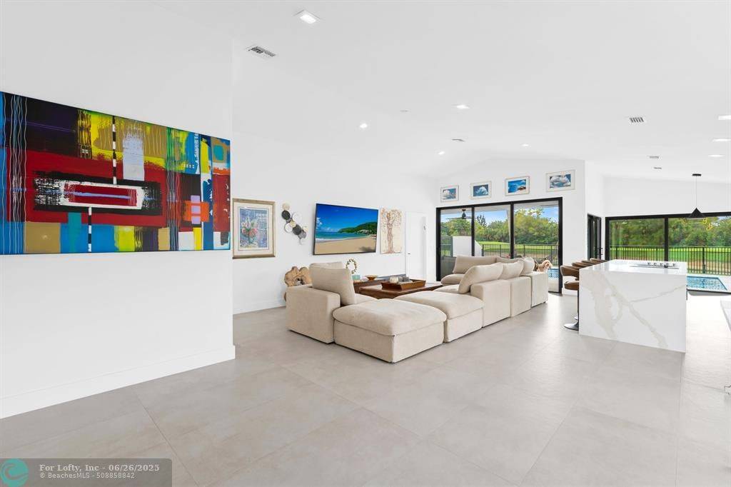 Boca Raton, FL 33428,21470 Bridge View Drive