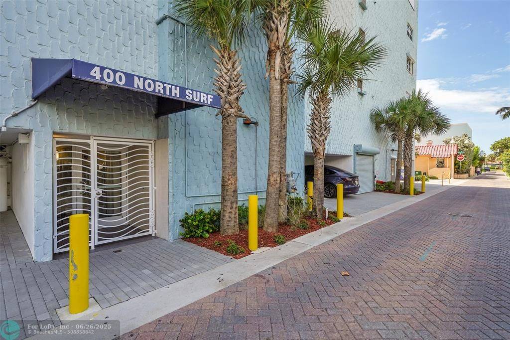 Hollywood, FL 33019,400 N Surf Rd  #703
