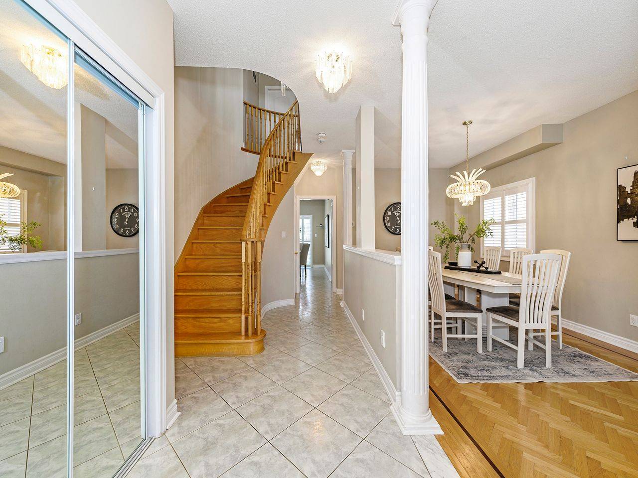 Vaughan, ON L6A 1X6,284 Avro RD