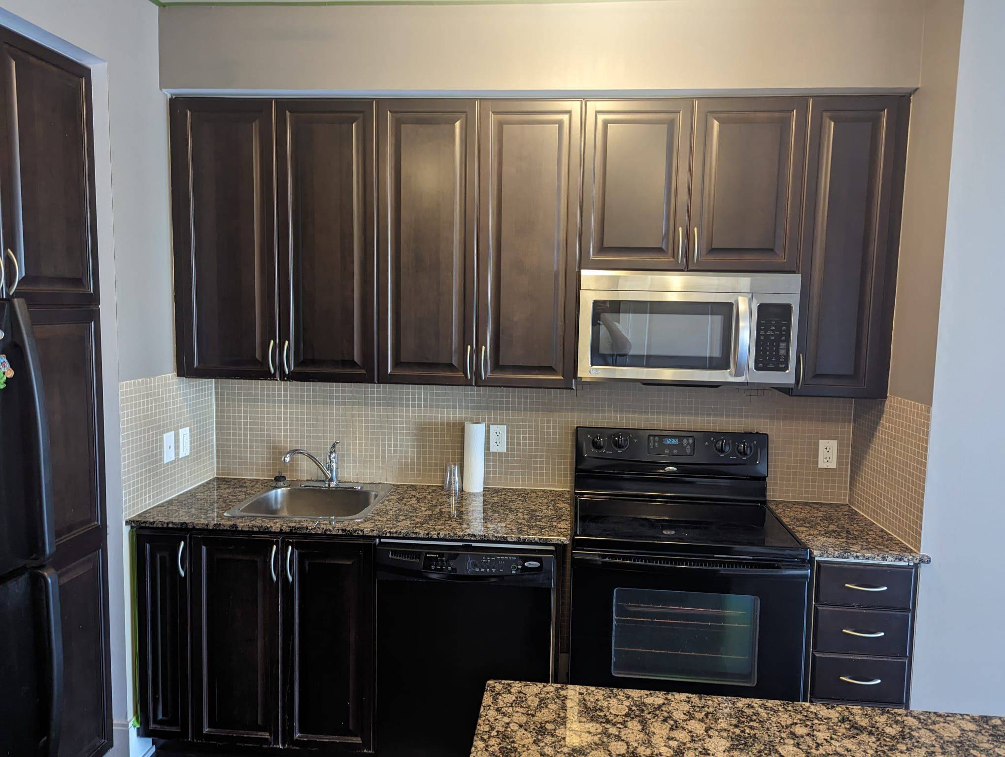 Mississauga, ON L5B 0E1,330 Burnhamthorpe RD W #2403