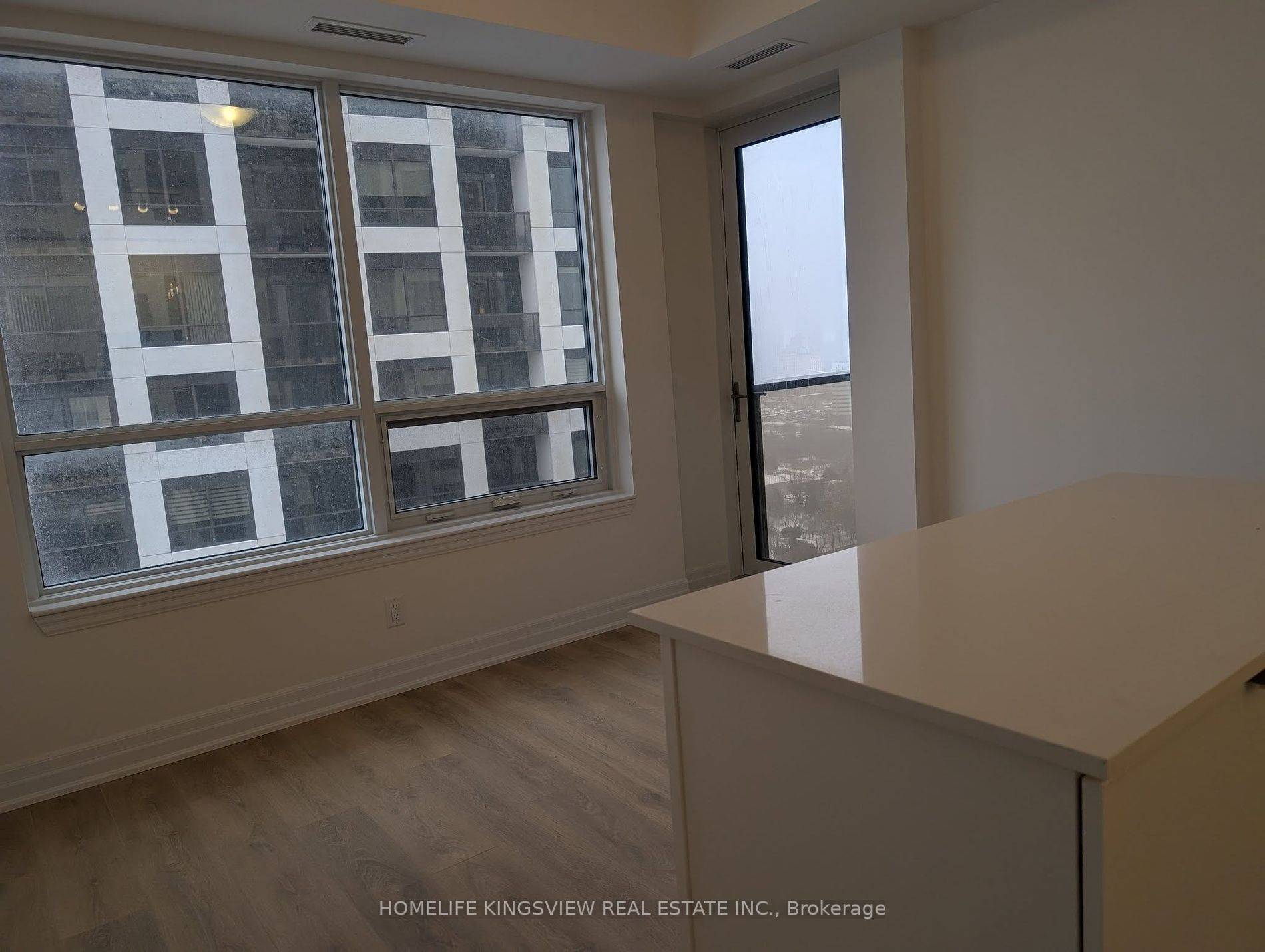 Mississauga, ON L5B 0N6,30 elm DR W #2808