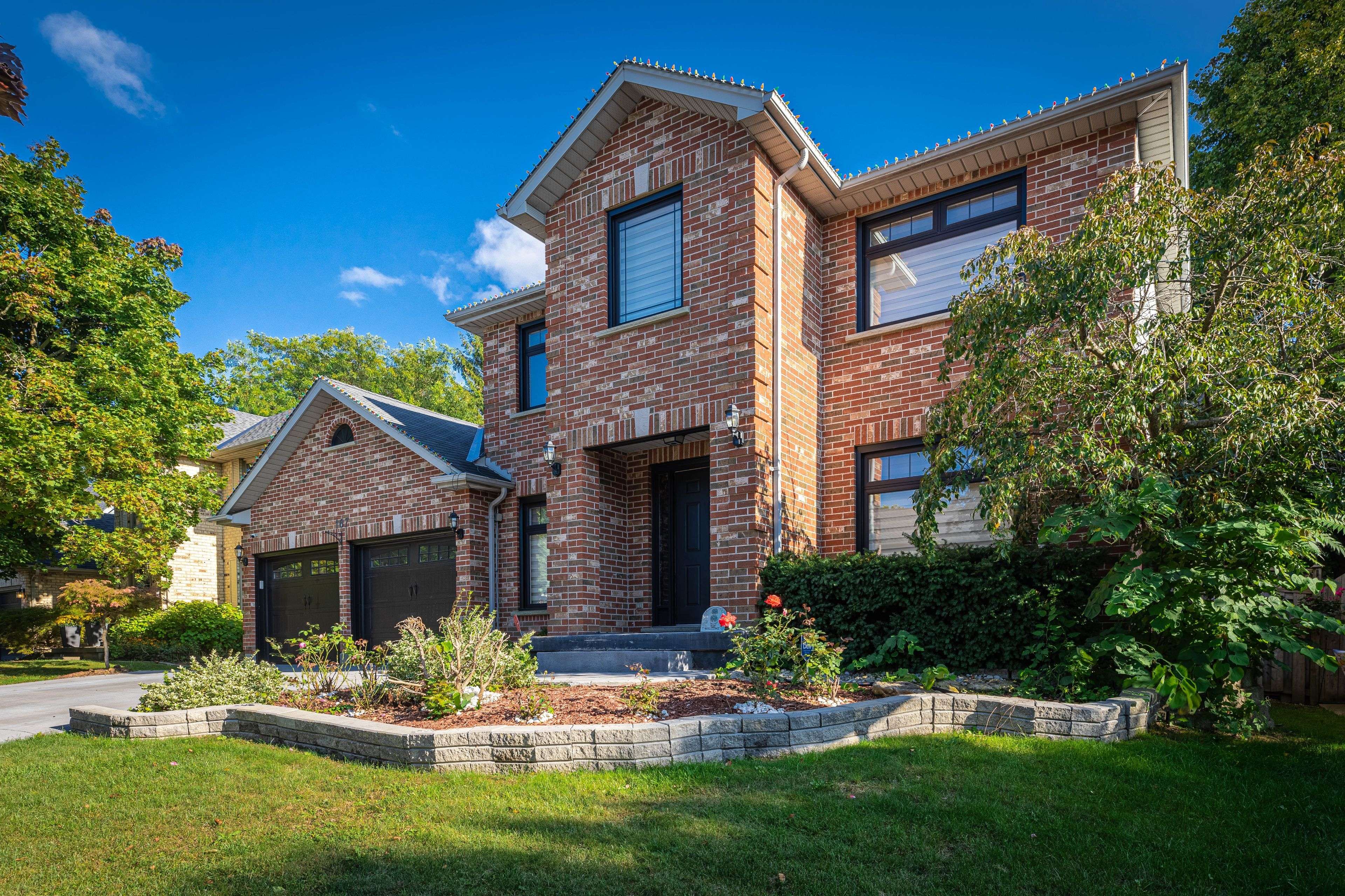 London North, ON N5X 3P7,167 SUNNYSIDE DR