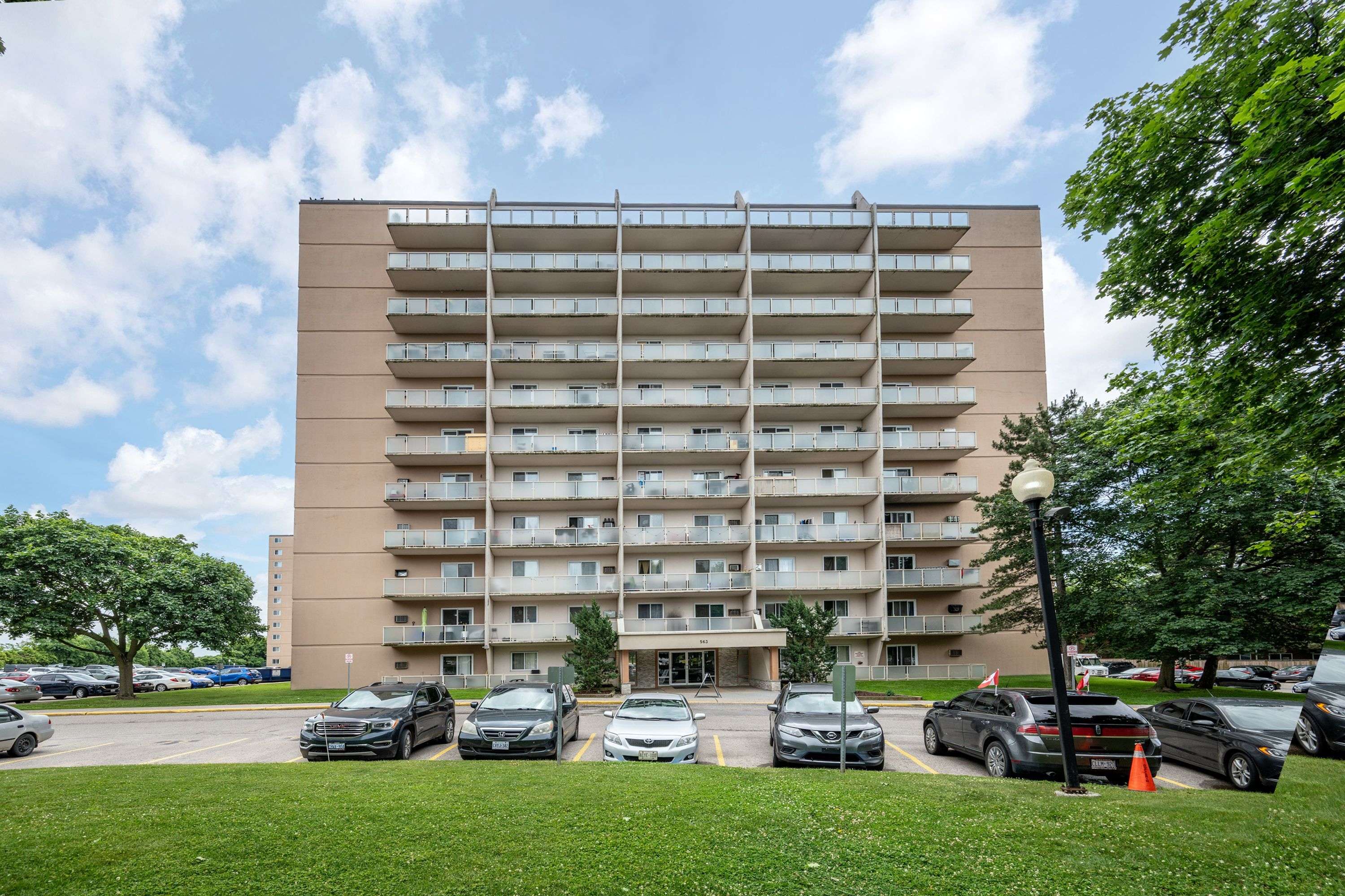 London East, ON N5Y 4T8,563 Mornington AVE #806