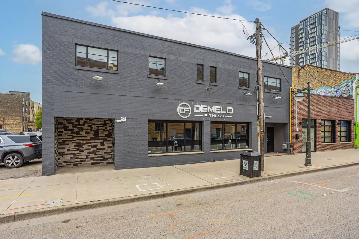 London East, ON N6A 3M4,347 Clarence ST