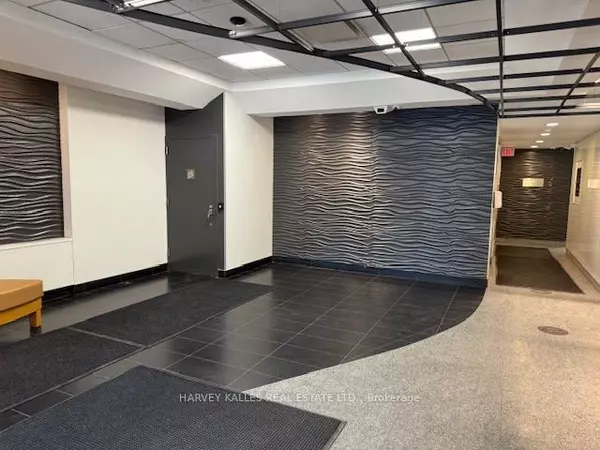Toronto C03, ON M4R 1A3,110 Eglinton AVE #303C
