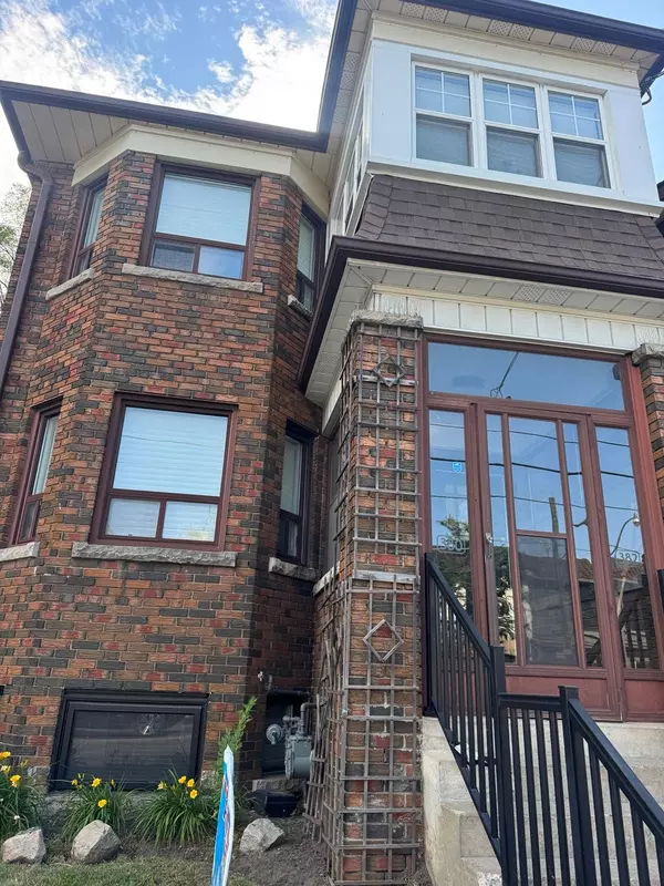380 Jane ST #Lower, Toronto W02, ON M6S 3Z5