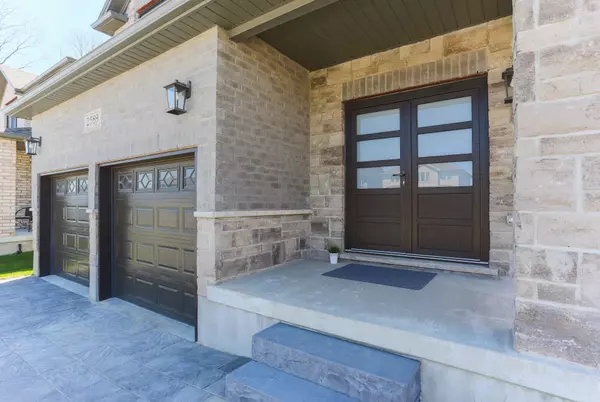 London North, ON N6G 0M4,2589 Tokala TRL #Upper Level