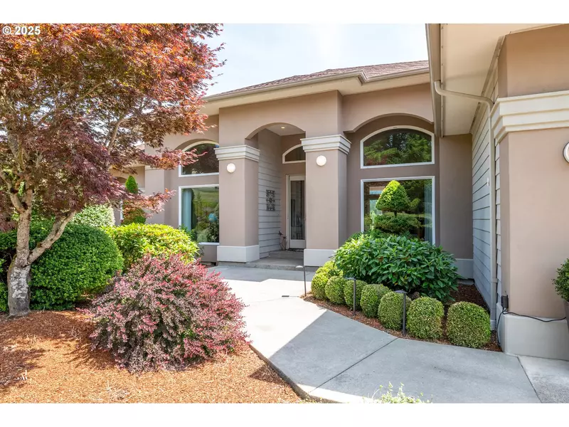 140 OWL CREEK CT, Kelso, WA 98626