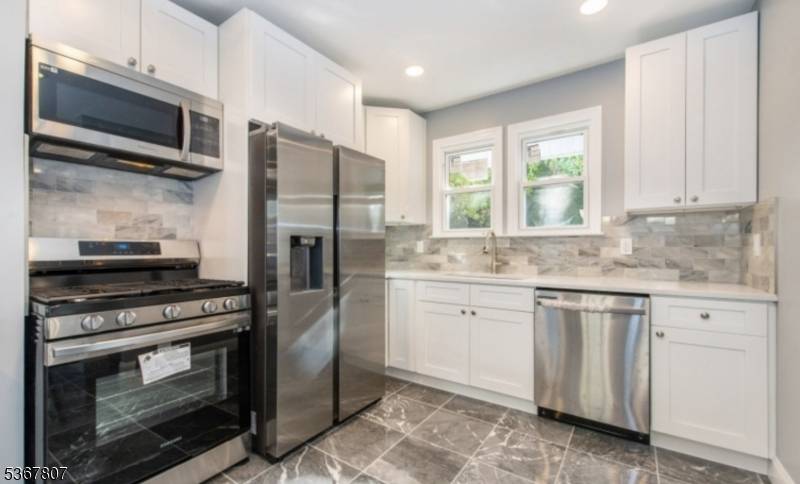 Clifton City, NJ 07014,61 Princeton St