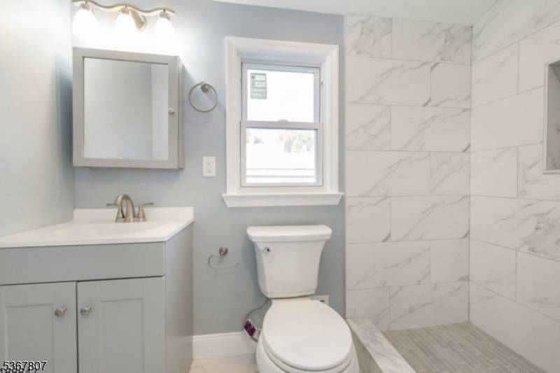 Clifton City, NJ 07014,61 Princeton St
