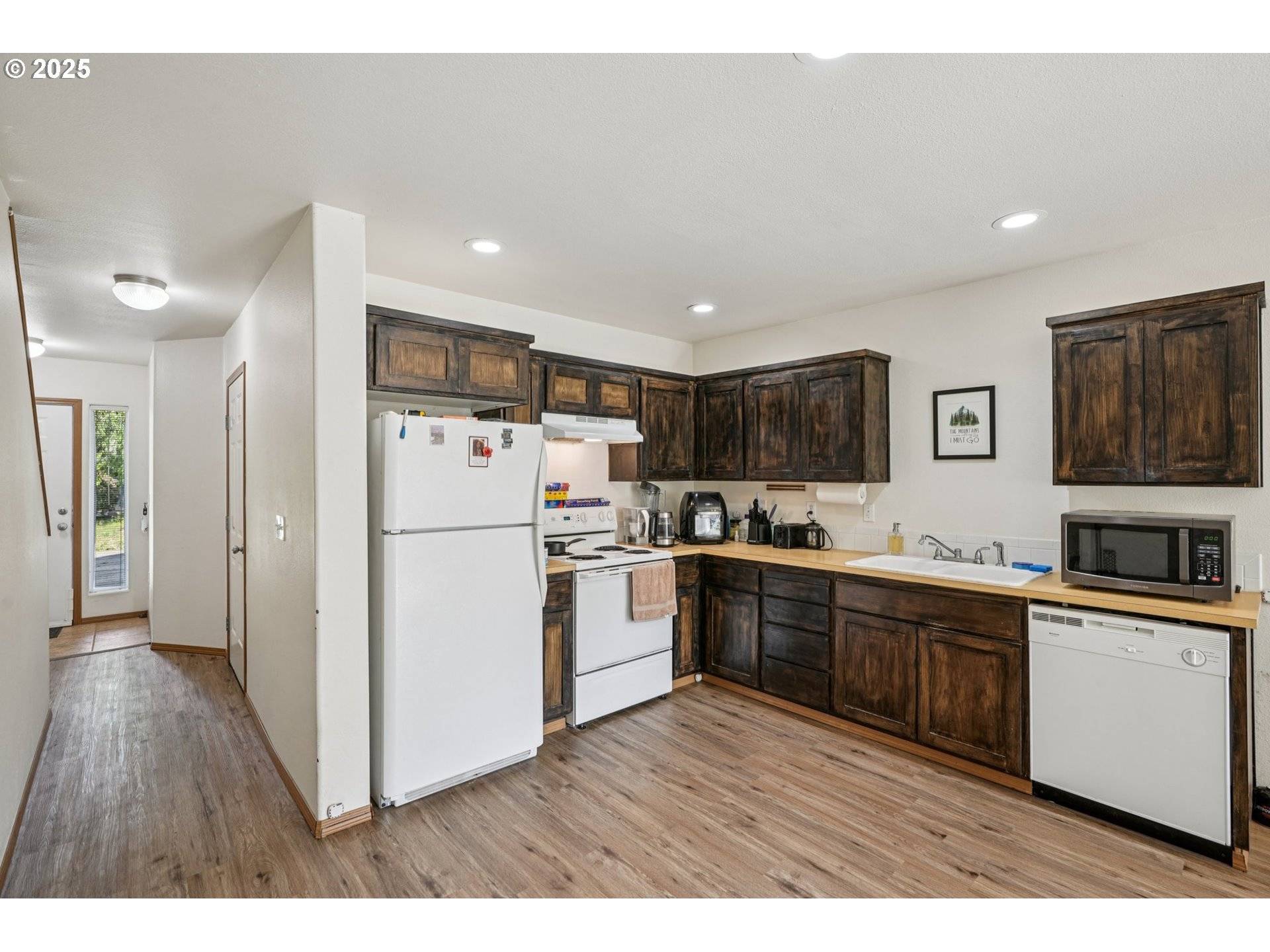 Sandy, OR 97055,39280 HOOD ST