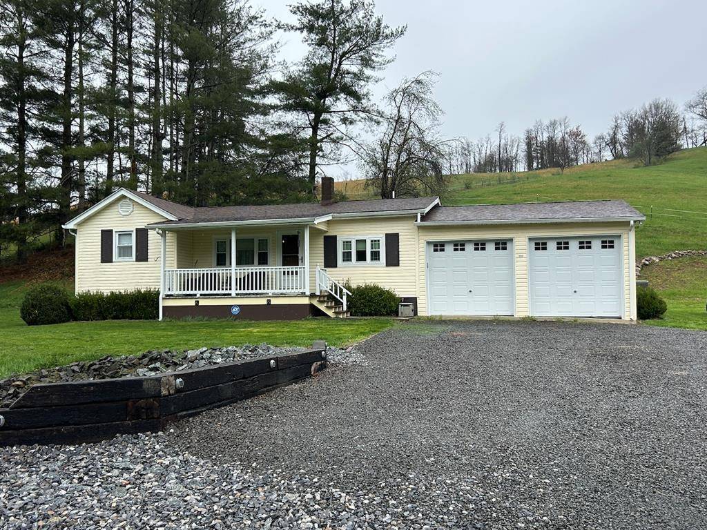 Elk Creek, VA 24326,4717 Spring Valley Rd